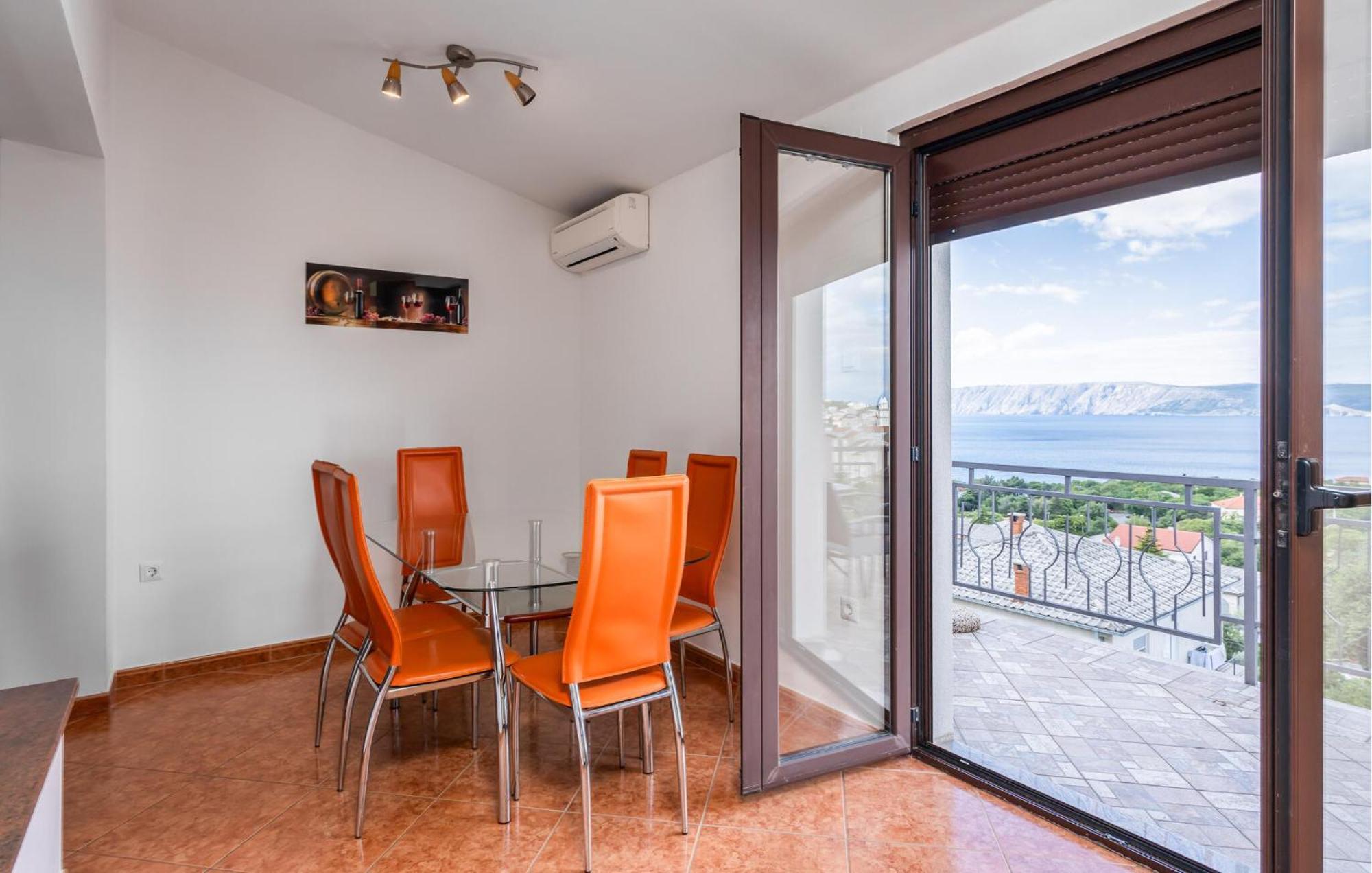 Cozy Apartment In Novi Vinodolski With Kitchen Esterno foto